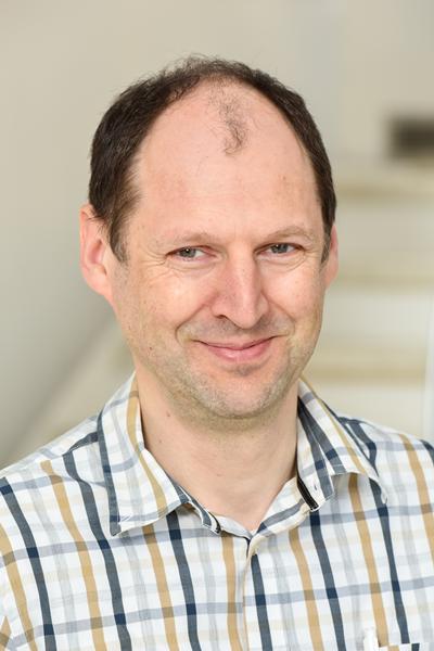 Professor Bruno J Linclau's photo